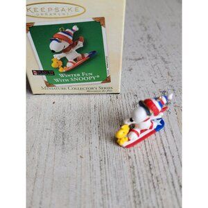 Hallmark Winter fun snowboarding Snoopy Miniature Woodstock ornament Xmas